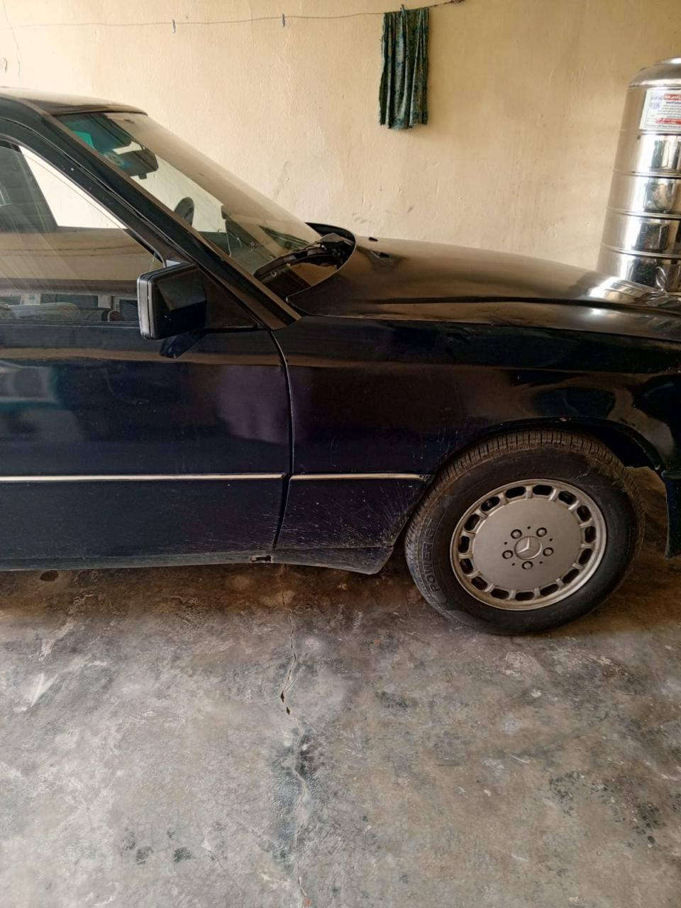 سياره مرسيدس للبيع رقم نبار مكان ديالى جلولاء تواصل ع رقم فقط ***********
