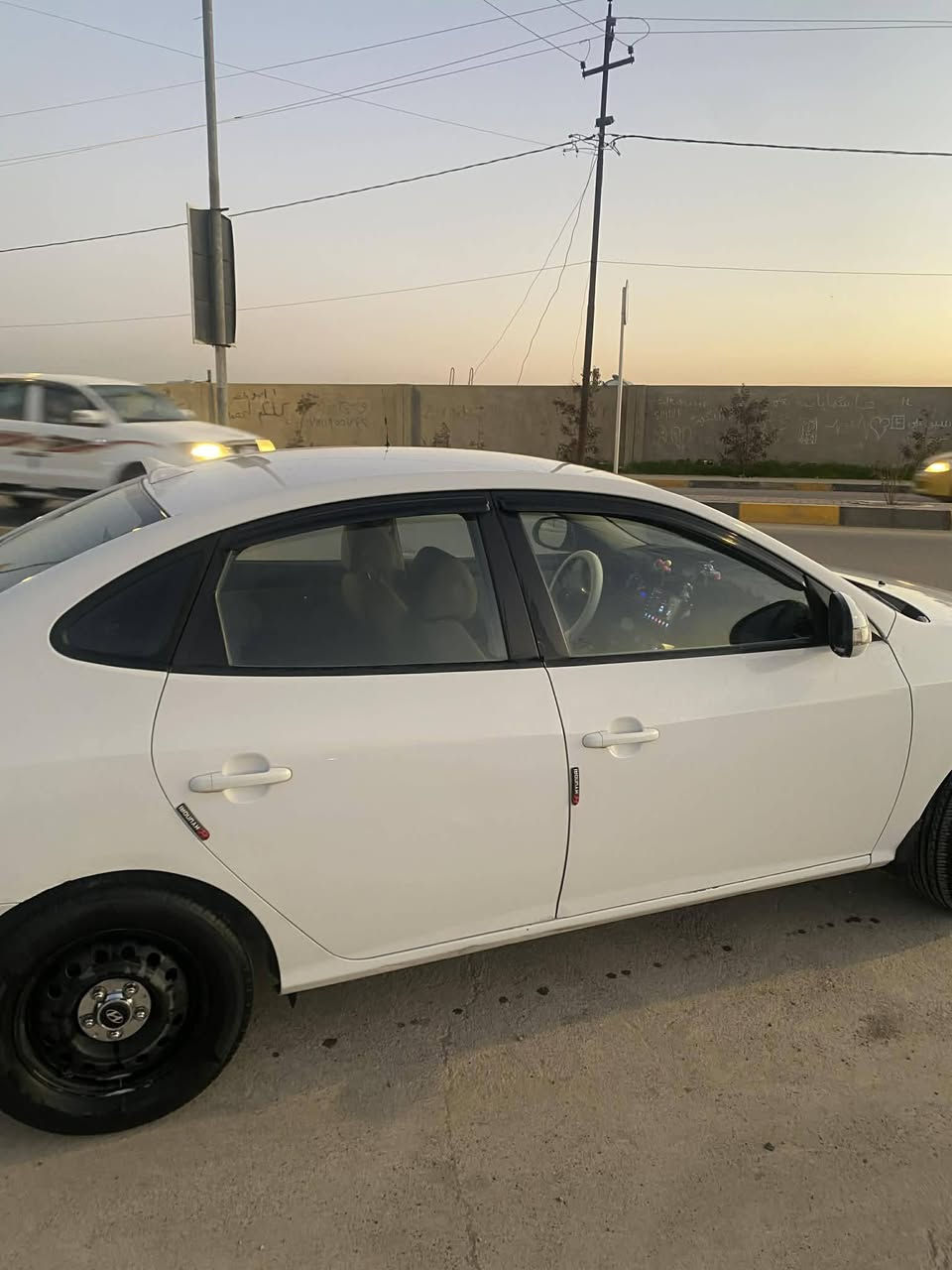 النترا 2010 للبيع
المقدس معروف مواصفاتو 
هزه وسنويه جديده 
تواير جدد 
محرك مامفتوح 
ماشيه 116 حقيقي 
قطره صبغ مابيه 
اشاير مري 
محرك 16 دوش 
السعر 124 وبيه مجال قليل 
‏‪+9647518865635‬‏
