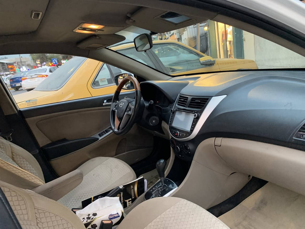 للبيع اكسنت خليجي موديل (2016) محرك دوش (1600) ماشيه (123) ألف كيلو متر  فول مواصفات  رقم بغداد جديد بسمي مكفوله فقط شبر بالباب الخلفي صبغ ومكانات بادر كما موضح بالسونار مرفق مع الصور سيارة جاهزه مابيها أي نقص تبريد محرك كير تايرات صدر كلها جيد جداً / العنوان/بغدادالعامرية /شارع العمل الشعبي /السعر (115$)ورقة وبيها مجال الاتصال عالرقم او وتساب فقط رجاءً مامتواجد عالفيس (***********)
