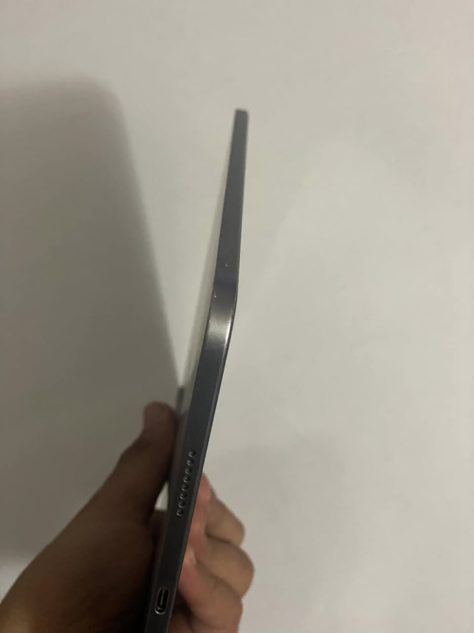 مكفول من الفتح وزلغ ايباد11الجيل الرابع بطاريه87 كامل ملحقاته وياه كفر ولزكه وشاحنه الاصليه مالته وكارتونه سعره650مكاني مدينه الصدر ***********
