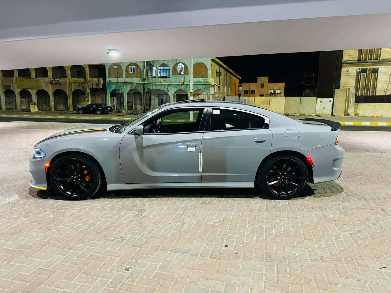 سلام عليكم
للبيع جارجر 
موديل 2022
وكالة هارلم خليجي 
مكفولة من قطرة الصبغ 
سموك أورنج ايدشن GT
فول 1/1
ماشيه 13mi 
بعدها وضع الشركه
السعر 220 نهايته
الستفسار ***********
