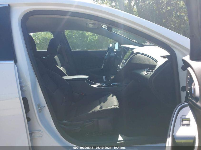 للبيع  ماليبو Lt 2023
ماشيه 53.000 mi

الحادث. موضح بالصور ولسيارة نطخت قبل يومين طخه بسيطه بقبق الجنطة هم موجوده بالصور 

السياره جاهزه ونظيفه جداً 

المواصفات 

🔴بصمه ابواب + جنطه

🛑محرك 1500 توربو ✈️

🛑 اوتو بريك /توقف ذاتي عند الاقتراب 🚳

🛑كشنات تدفئه + كهرباء ⚡️ 

🛑تبريد قطعتين

🛑شاشه كبيره تدعم 📲Android Auto/car play

🛑خرائط Gps📌

🛑كامره خلفيه 📷

🛑كروز مثبت سرعه

🛑شاشة ضبط واعطال بل دشبول

🛑منافذ USP/ 12V /Tip C

🛑مانع انزلاق ⛔️

🛑حساس اطارات

🛑4 دسك/ Abs

السعر145و بيها مجال
مكان السيارة بغداد \ الاعظمية

تواصل فقط رقم تلفون \ ***********
