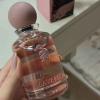 عطر جورجينا • مس لاڤيرى • النجف