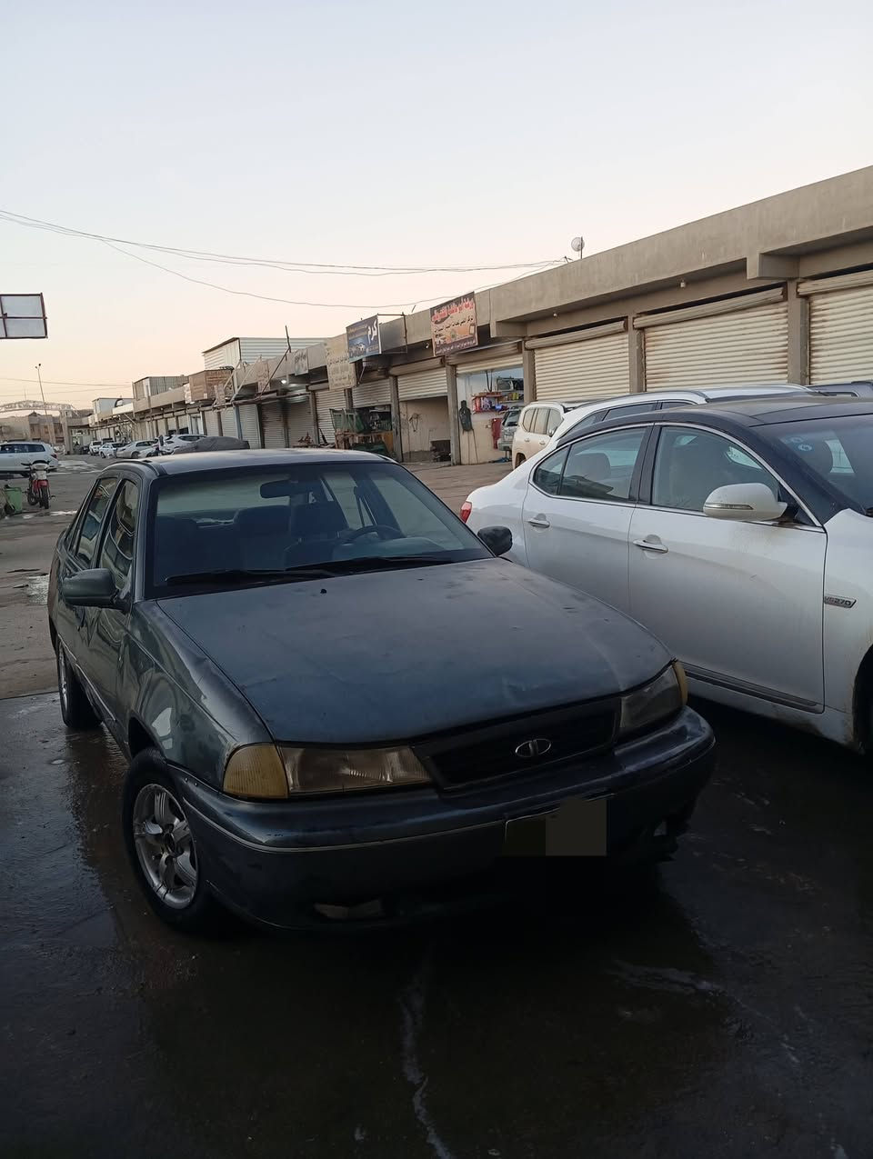 السلام عليكم دايو سلو موديل 94 سياره جاهزه من كلشي تخم تايرات اربعه كلهن جديد و باتري جديد محرك وصدر  مابيهه نقص رقم انبار صاحب سياره موجود بأي اليوم يحول سياره حاضر سعره (٢٢) ورقه وبيها مجال مكاني رمادي زراعه
***********
