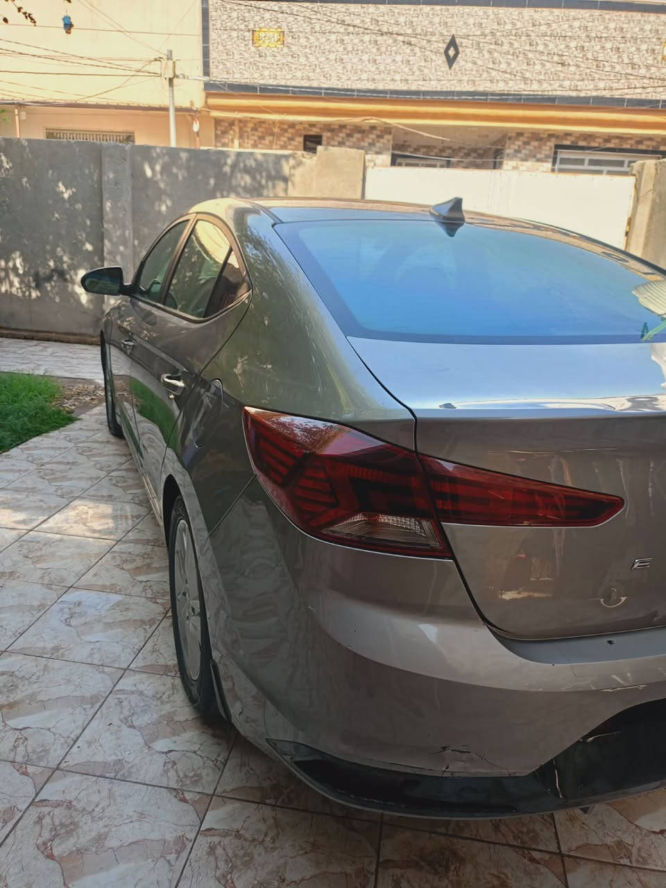سلام عليكم النترا موديل 2020 حدثه جاملغ وبنيد بدون دواخل وصور لحادث بل منشور جاهز من مكينة وكير وحداديه وتبريد وتخم تاير رقم بغداد انكليزي السعر 117وبيه مجال قليل العنوان بابل مركز مدينة ***********
