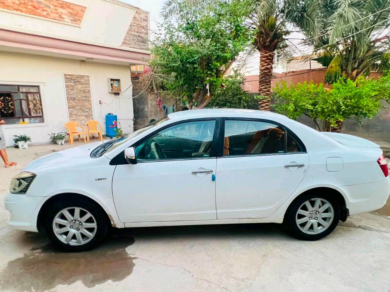🚗 جيلي 2013 أوتوماتيك
تبريد فول منظومة فان + غاز، فلتر جديد، باتري جديد، بلكات ومجاول جدد.
إدامة كاملة (بلكات، راديتر، جويتر)، السيارة لا تنقيص ولا تبخير، كير ومحرك كفالة.
حدادية كاملة سبير محركها الأصلي، مازدات كشافات جديدة، دوشمة حلوة.
الجاملغ الأيمن مصبوغ حسب كلام المالك، وأكو ضربات بسيطة موضحة بالصور.
رقم نجف مشروع وطني، سنوية نافذة لغاية 2029.
📍الموقع: الحلة - دبلة
📞 ***********
💰السعر 54 قابل للتفاوض