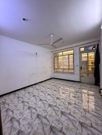 لليجار مشتمل ٧٠ متر السيديه شارع الكويتي يحتوي صاله مطبخ خدمات صحيه ٢ ...