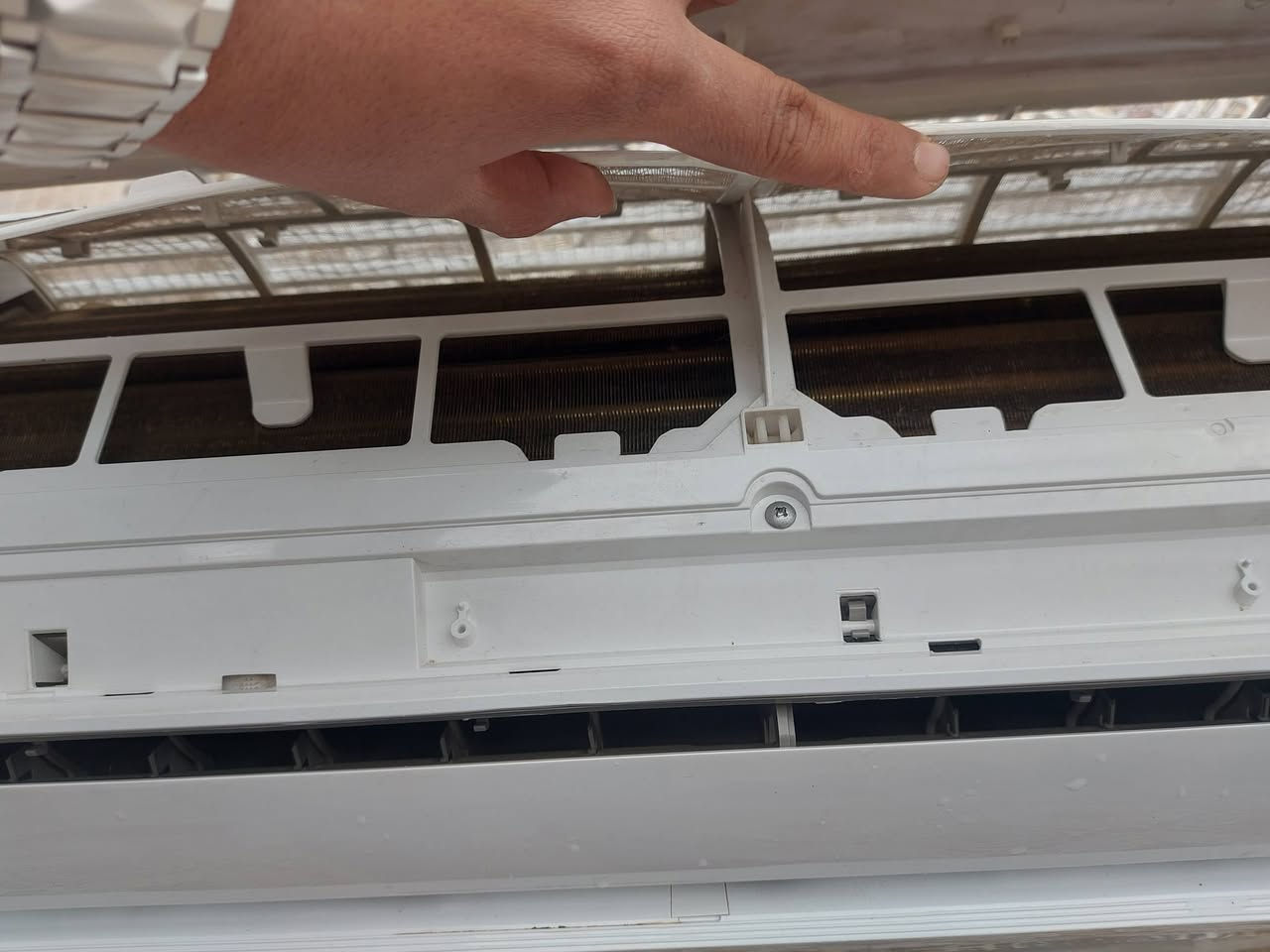 السلام عليكم 
سبالت عدد (2) 1طن والثاني 2طن سبالت نوع اوكس سبالت مشتغلات فقط شهرين ***********
***********
