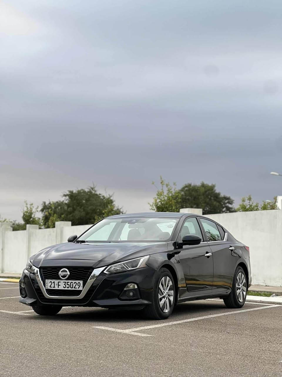 التیما 2019. امریکی مواسەفات S. شەغال و رادار. دوو پارچەی بۆیاخە سۆنەر و رەقم شانسیم داناوە. پیشەوەی سەقفی هەندیک ساردە پیوە دیار نیە.سەنەوی و رەقم تازەیە بەناوی خۆمانەوەیە. سەیارەیەکی زۆرپاک و مالی دۆست. گیر و مەکینەی بئ عەیب. بەشەردی تحویل و غەرامە. سعر فرۆشتن ١٢٢ گەلا. 
شوین کەلار

***********
واتس اپ و ڤایبەری لەسەرە

*********** كالار, السليمانية
