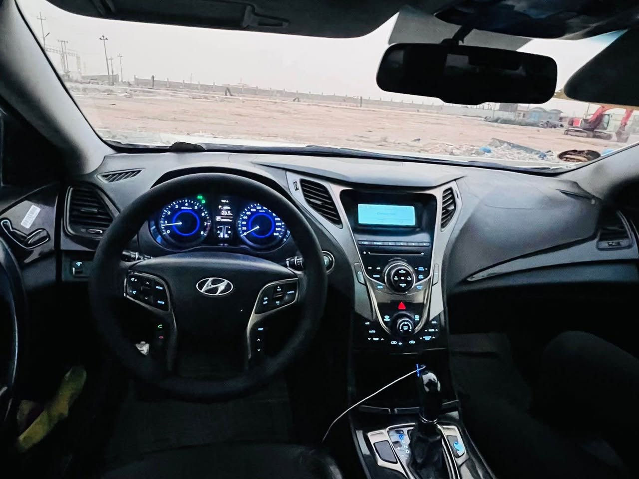 للسلام عليكم للبيع ازيرا ٢٠١٤  رقم بغداد خليجي كفاله عامه اعلى مواصفات بل ازيرا ميحتاج اذكرهن 
كلش حلوه وجديده 
ماعايزه برغي 
سعرها ١٢٥ بيها مجال حك الجيه 
***********
مكاني نجف النجف, العراق
