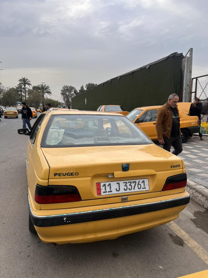 السلام عليكم بيجو بارص مديل 15السيارة شوفة عينكم السيارة نضيفة بيهة الضربة ب الجاملغ الخلفي الصفحة ممعمرة و ضربة ثانية بالجاملغ الخلفي معمرة السيارة مصبوغة حزام وعندك البولبرين مال كلج +كلج السيارة جديد اصلي ايساكو وفلاوين جديد كامل السيارة مجفتة تجفيت اصلي اذرعة وكرنك وبساتم وبوش كلة اصلي وياباني بستم ابو الحفرة الله شاهد وتجي وتشوفة اذا مو شغل اصلي  تبريد تدفة شغال و الباور ستيرن ينكط دهن شي بصيط بس ميئثر الاستيرن خفيف دوشمة جديدة تخم تاير جديد صدرهة 50/100 وهاي الصور كدامكم لا زيدت عليهة ولا نقصت لئن حرام اخلي واحد يتعنى الي وتطلع مو نفس الي شافهة ب الصور مكان السيارة مدنية الصدر شارع الداخل قرب حمام المدينةالسيارة رايدهة ب 38والاسعار معلكة شوفة عينكم وبيهة مجال تجي وبيك خير و دلل رقمي ***********بي واتساب
