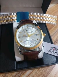 ساعة باتري • نظافة ١٠٠٪ • علبة أصلية