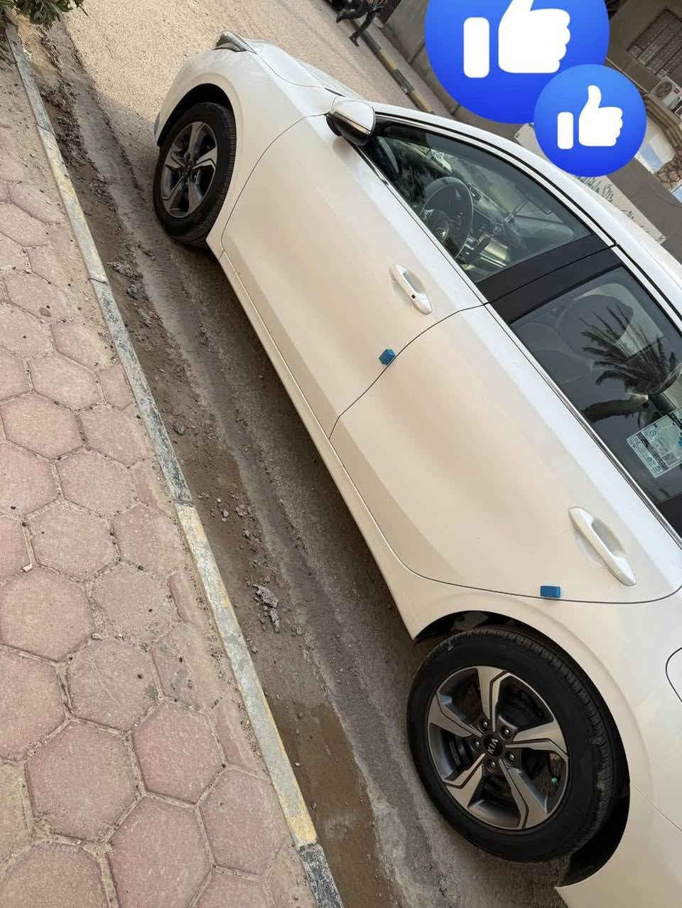 السلام عليكم 
سيراتو للبيع
موديل 2019
فول مواصفات ما عدى الفتحه 
بصمه تشغيل
بصمة ابواب
تشغيل عن بعد
الصندوق ذكي
تبريد خلفي
3 وضعيات قياده ايكو و سبورت و عادي
 ويل كب
محرك 1600
ماشيه 100 km
العنوان واسط الزبيدية 
السعر 166 وبيه مجال قليل
للاستفسار 
***********
