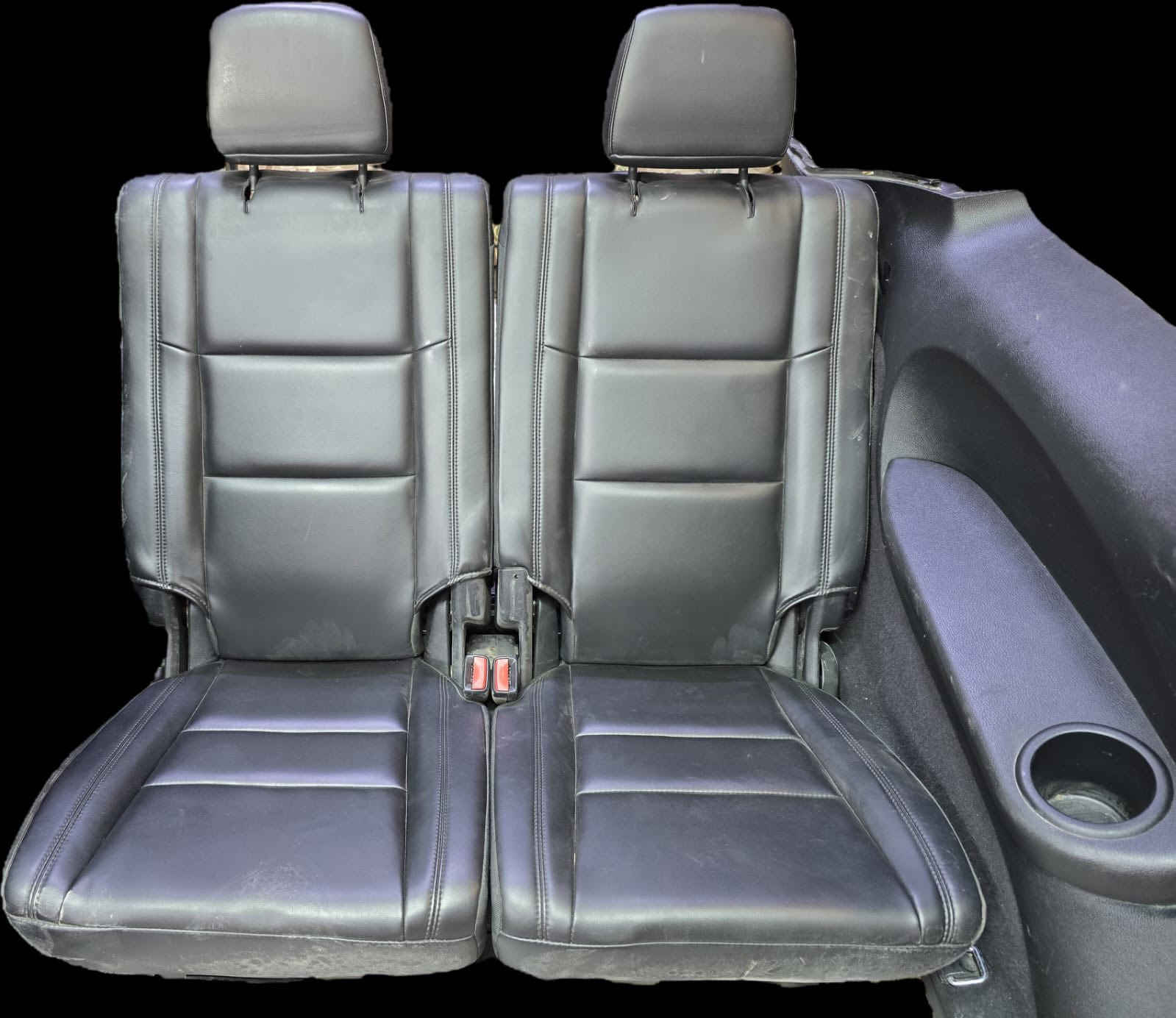 غراض دورنكو فقط (كشنات صف ثالث - تحكم ماوس كير وسطي ) مفتوح من سياره مديل 20 كاملات ويه ملحقاتهن مكان البصره 
***********
