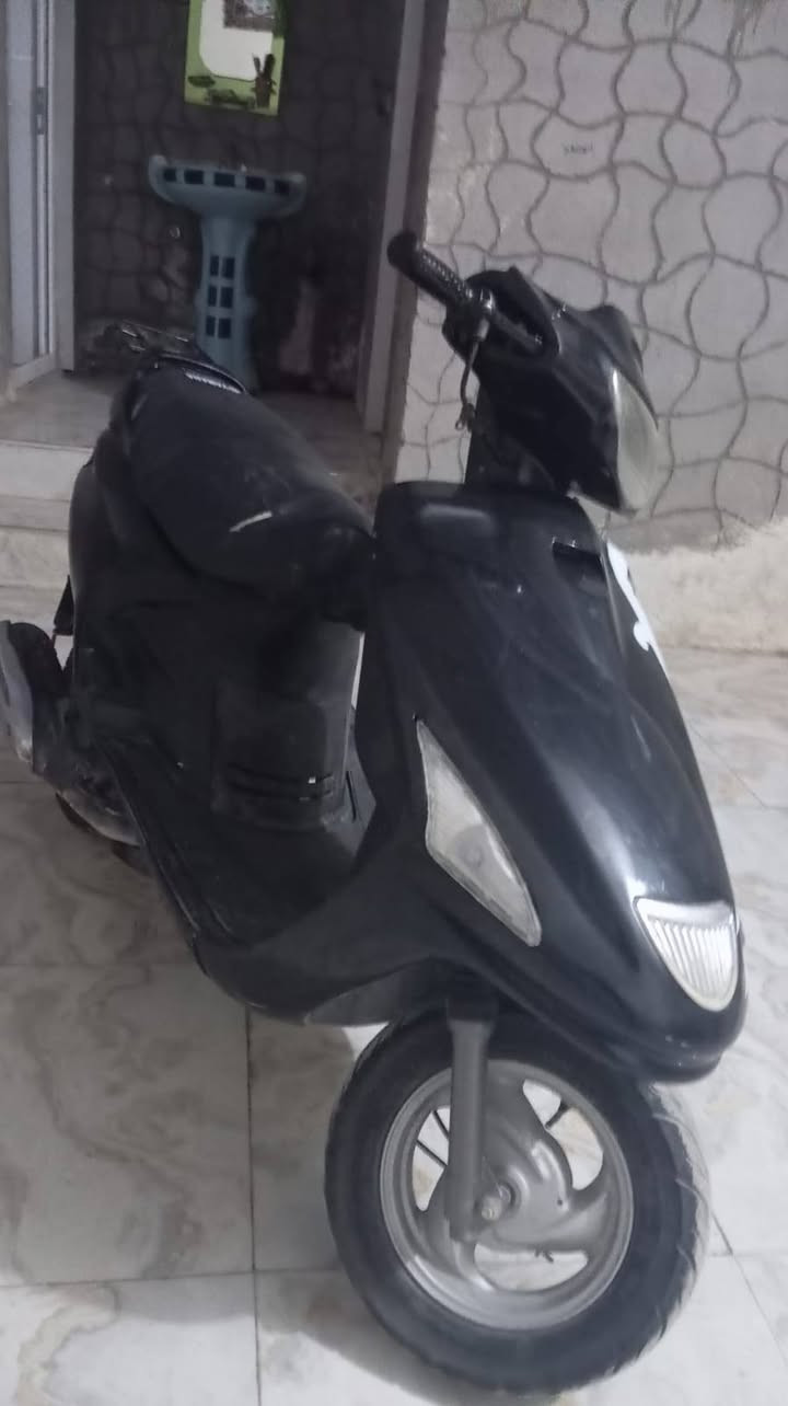 من رخصت صاحب الكروب دراجه فراشه فحل للبيع ماعايزه برغي كلشي شغال بيه دراجه فقط بيه صوت بل راجز الي جوه الكلچات ب 11 الف تصليحه دراجه مفتوحه مبخره وضاغطه مامفتوحه المكينه سعر دراجه 550 وبه مجال المكان مشخاب متواجد خاص ورقمي *********** بي واتساب
