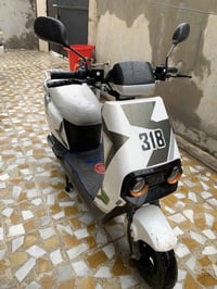 ماطور. ٣١٨.     لون. ابيض.    مواصفات. ٦. باتري.      شرط. الفحص.  بطا...