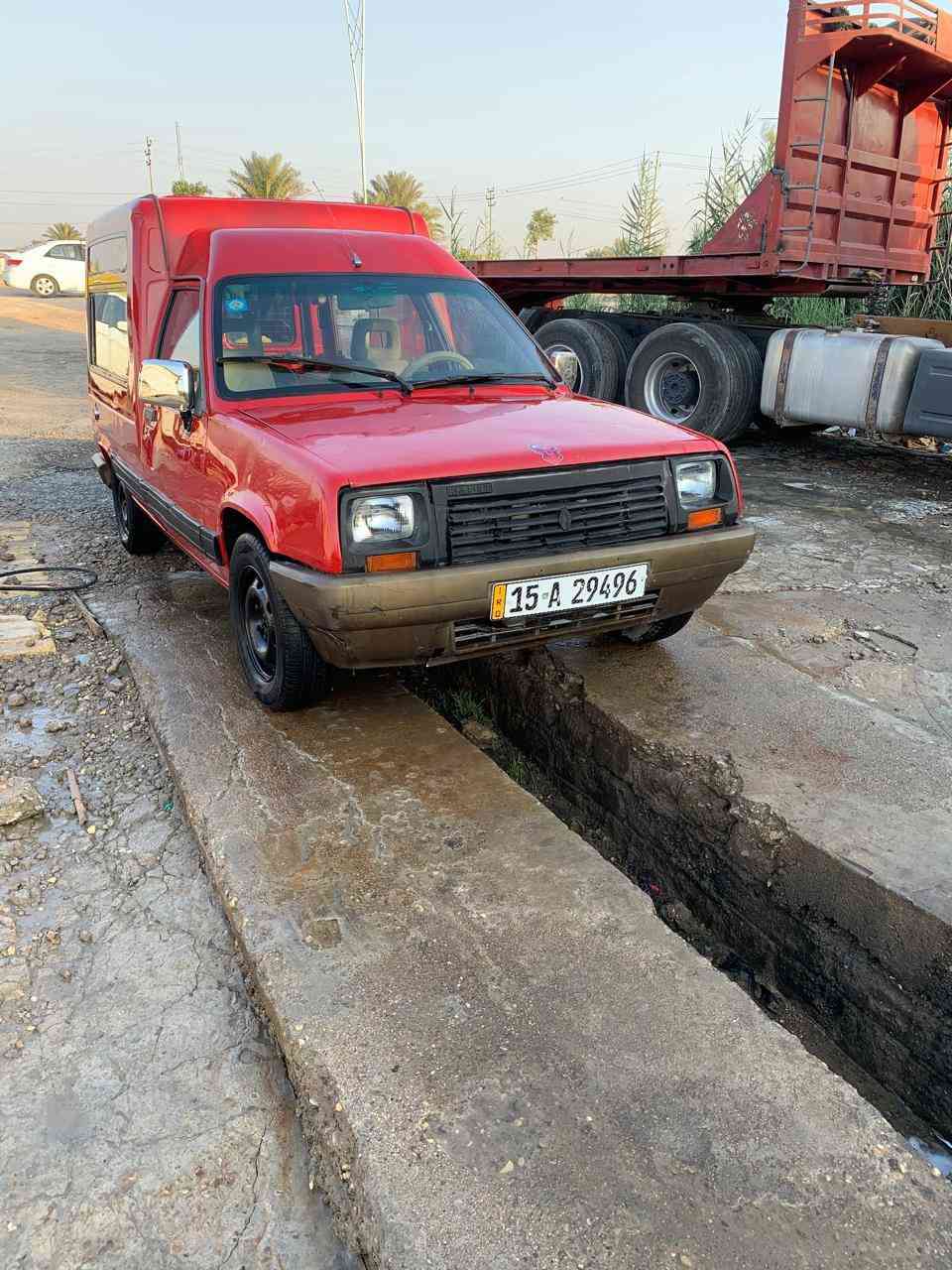 السلام عليكم للبيع رينو فرنسي مديل 92 مكان السياره ناصريه مركز السعر 34 ،،***********
