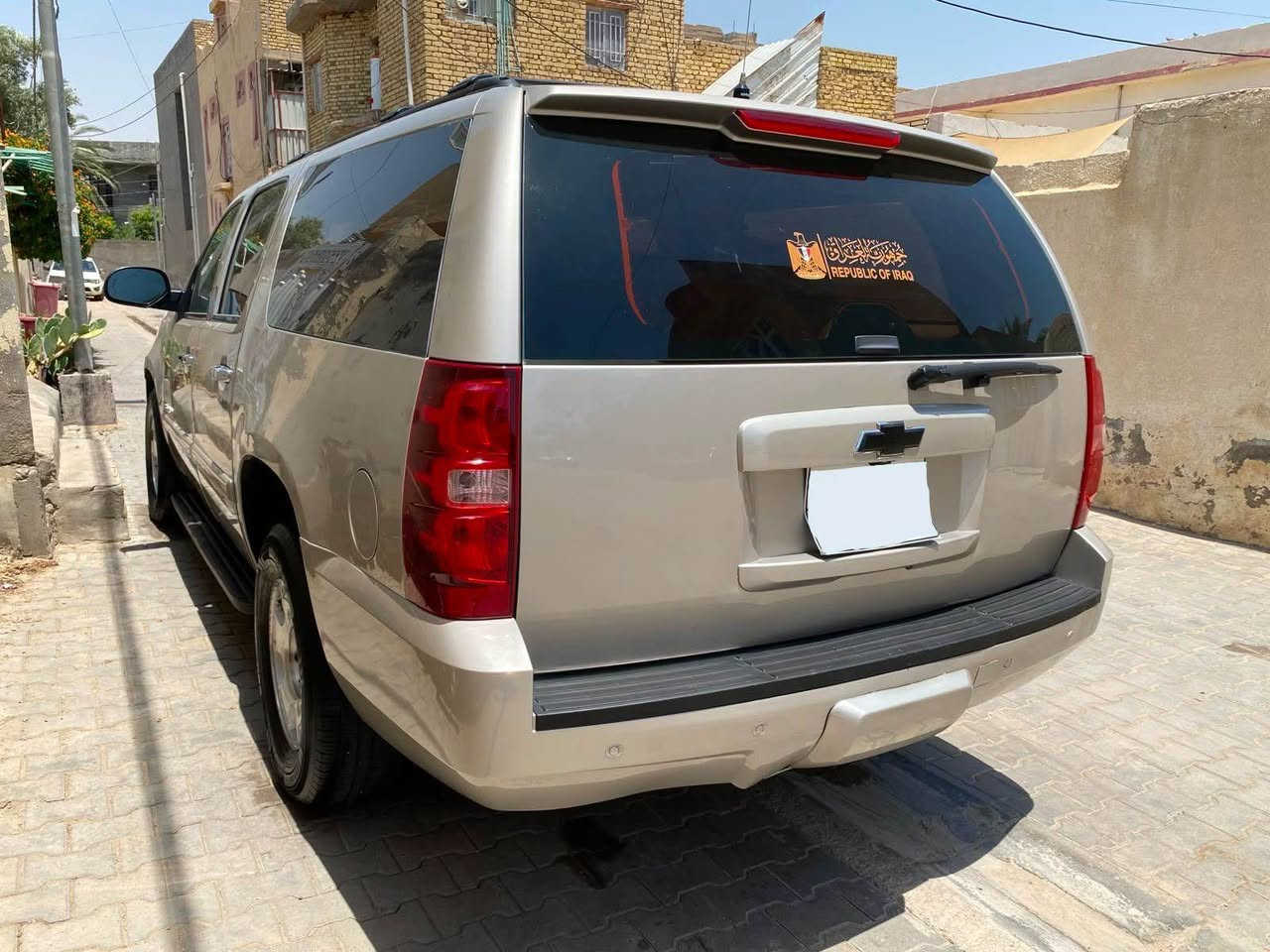 ألسلام عليكم

للبيع أوالمراوس 

شوفرليت سوبربان 2007  LTZ

السيارهً قرار 48 بيها اضبارهً بس ممدفوع كمرك. 

السيارهً مكفوله كًص وفتح فقط رش قطعتين 

حداديه جديدهً ودسكات وكاردن ومنضومهً ماء جديدهً

منضومهً زنون تبريد 3 قطع ثلج وشاشهً تاب محرك V8

كشنات جلد مدوشمهً وكاعيهً جلد وفتحهً فيت بم 

تحكم ستيرن ومري قلاب كشنات كهربائي تدفئهً وخزن 

حساسات كامرهً سكليتر وبريك كهربائي 

هواي مواصفات مذاكرهن 

ب90$ وبيها مجال 

وتساب واتصال ***********

مكان السياره ًالكوت دهل اوران, واسط
