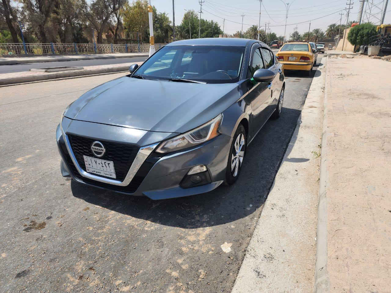 السلام عليكم نيسان التيما موديل ٢٠٢٠ معوقين باقي سنه وتتحول ضرر فقط تبديل بنيد وجاملغ أمامي بدون صبغ السونار موجود مواصفات s بصمة تشغيل+أبواب+رادار + فول تحكمات حداديه طخم تاير مكينه ٢٥٠٠ ماشيه ٩١ ألف السياره جاهزه ماتصرف عليه ربع خير من الله السعر ١٣٥ مع المجال مكان السياره الرميثه للاستفسار خاص أو ***********
