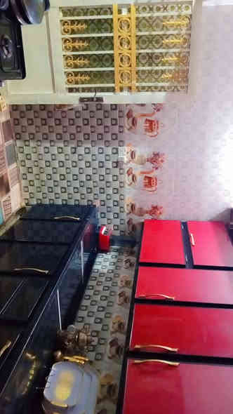 بيت للبيع قطاع 9
المساحه 200متر 
يتكون من اربع غرف صاله وبراني مجمع صيحات
البيت طابو زراعي 
خدمات كامله ماء مجاري تبليط 
البيت كله سيراميك وكاشي مرمري 
***********
