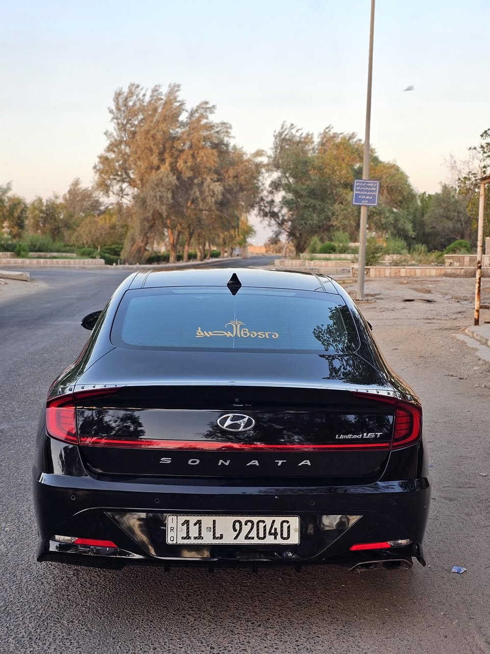 سوناتا موديل 2020 لميتد Limited
حجم المحرك 1600 تيربو كفاله عامه فقط دعاميه مبدله حرة رقم بغداد 
بصمه ابواب لمس
تشغيل عن بعد + تقدم و ترجع سياره بالبصمه بانوراما + برده سقف كهرباء
عداد شاشه دجتل مع كاميرات جانبيه عنده تشغيل الاشاره شاشه كبيره تدعم ابل كار بلي و اندرويد اوتو اناره دشبول متغيره الالوان
كشنات كهرباء مع خزن ميموري لكشن السائق تدفئه و تبريد المقاعد الاماميه رادار امامي و جانبي و خلفي
توقف ذاتي
مثبت سرعه ونظام سياقه نصف اليه الذكي
تحديد مسار
لايتات LED اربع عدسات
BOSE سستم صوت
هاندبريك بصمه و اوتوهولد للتوقف في الازدحامات شاحن طوارئ شحن سريع و شاحن وايرليس شفتات ستيرن ( كير تبترونك رياضي)
كير 8 نمر At المرغوب
اشاير بالمري +نقطه عمياء بالمري
نظام مستشعرات بالباب عند فتح الباب شاشه 12 انج مع تحكم عام بالسياره
4 وضعيات قياده ( smart,normal,sport, costume ) مع تغير لون
العدادات
تبريد مناخ منفصل شرط ثلج
داتا شو
صدوق ذكي
حساس مطر
حساس ضباب
توقف ذاتي عند الرجوع للخلف
تبريد قطعتين
جام بلورايزر و دبل جامه
السعر:173 وبيهه مجال حك الجيه 
رقم لهاتف:***********
العنوان : البصره
