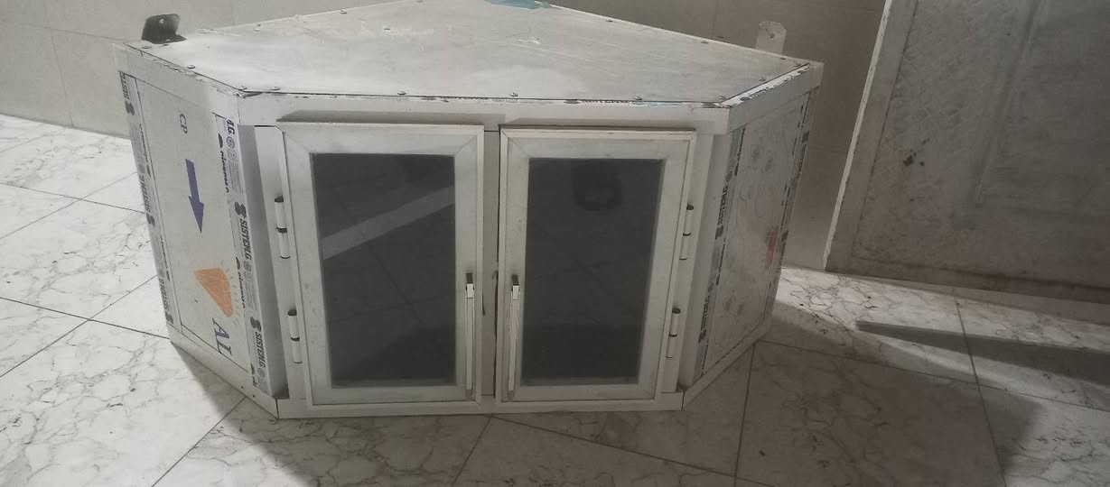 متاح كاونتر نضيف الصطح مرمر كامل هوه ولزاويه وياء العرض مترين وربع المكان كربلاء خلف سعر 250 وبيه مجال


**إذا كنت صاحب هذا الإعلان وتريد حذفه لأي سبب، رجاءا أرسل رسالة إلى الدعم الفني**