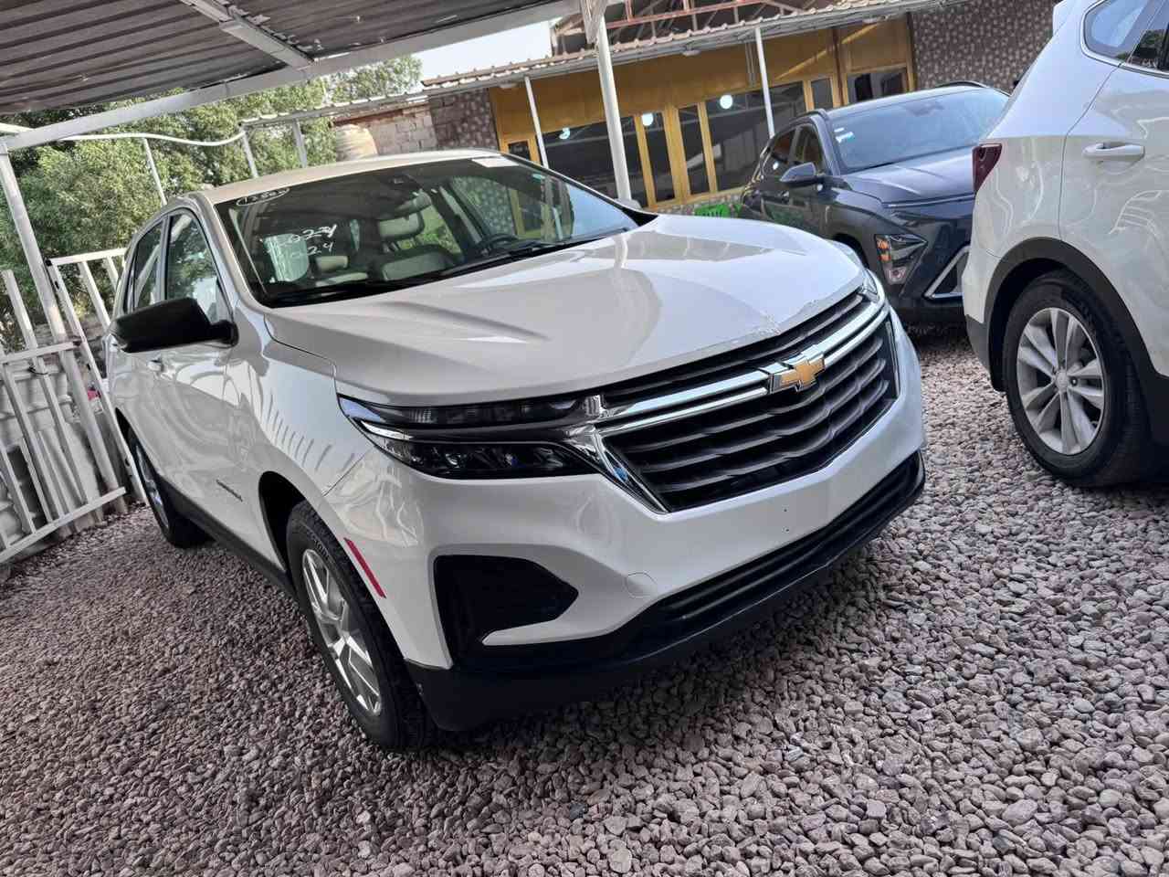 السلام عليكم
شوفرليت كونيكس 2024
فول موصفات عده الفتحه 

الموصفات 
1.5توربو 
تشغيل عن بعد 
هاند بريك كهربائي 
اوتو ستارت ستوب 

شاشه تدعم الابل كار بلي 
حادثة دعاميه اماميه 
وخشم البنيد فقط بار الباقي كفاله 
رقم فحص مؤقت 
سعر 174وبيه مجال 
عنواني حله مركز 
***********
***********
