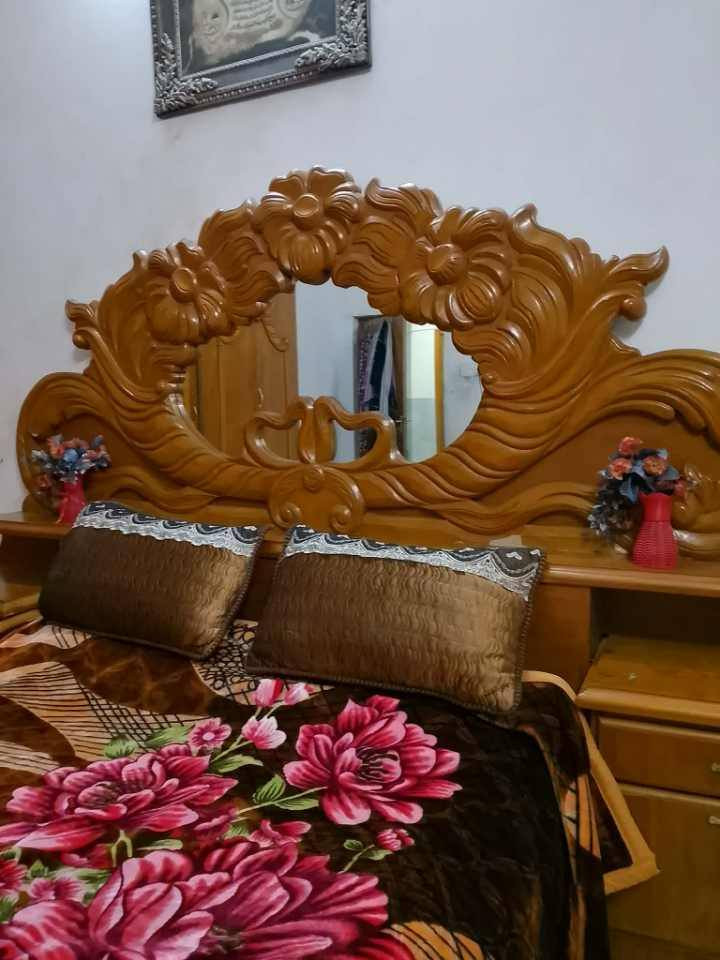 غرفة نوم ناصي خشب عراقي ثقيل 

السعر 650 بي مجال بسيط

موصل. مشيرفه اولى
التواصل عل خاص


**إذا كنت صاحب هذا الإعلان وتريد حذفه لأي سبب، رجاءا أرسل رسالة إلى الدعم الفني**