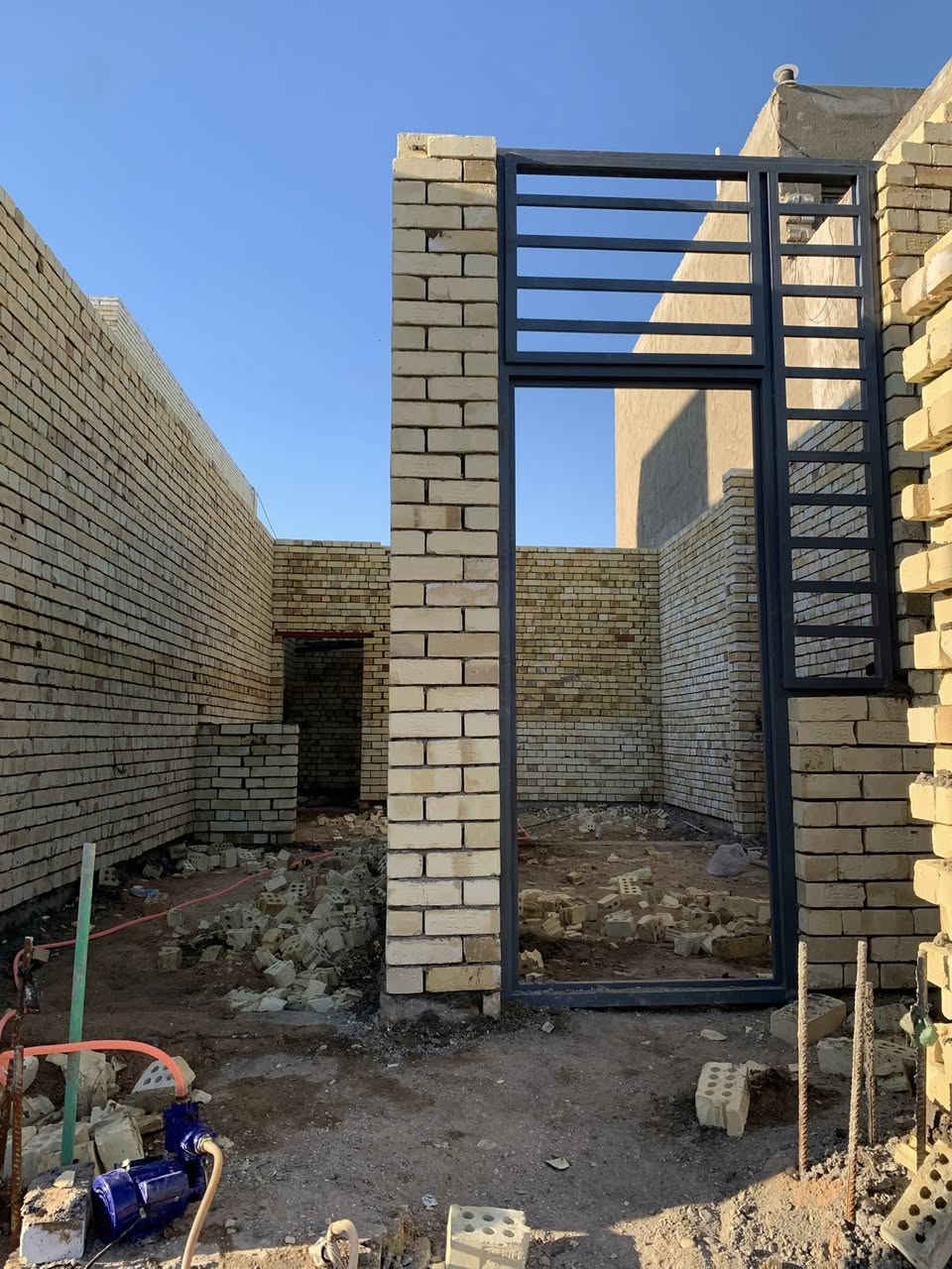 سلام عليكم خلفه بناء متفرغ علين شغل درجه اولا وبسعار مناسبه شتغل قطعي وعسكس و تنضيف ورش بعد العمل ***********
