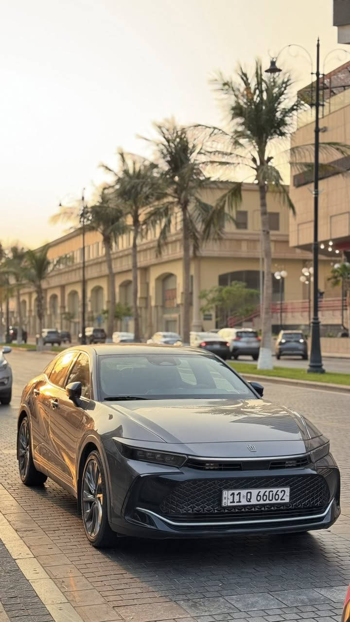 XLE 2024
مواصفاتها معروفة 
حادثها موضح " مصلحة pdr “
((صبغ فقط دعامية خلفية))
رقم مميز بغداد بأسمي 
ب32،000$ و بيها مجال 
مراوس براف فور 25 او كامري 25 اس  
يعني تيوتا بس اذا صيني افضل
*********** بغداد
