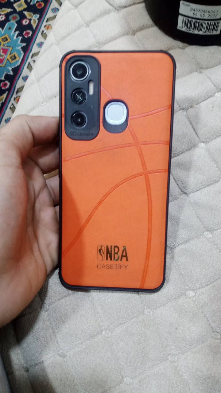 سلام عليكم للبيع جهاز انفنكس هوت 11 ذاكرته 64 جهاز جديد بصمه اصبع بصمه وجه ونضيف كلش شاحنه تايبسي مكاني مدينه صدر سعر 100 وبي مجال للطيبين وهاذا رقم تلفوني ***********
