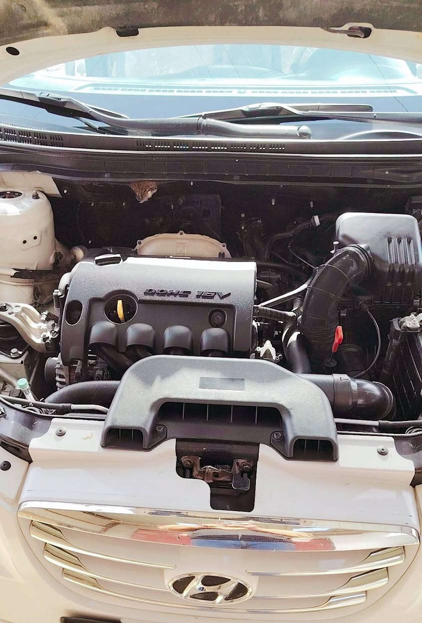 سلاام عليكم
النتره 2011 

كير محرك شرط شركه

رقم دولي بسمي

تخم تاير صدر امامي خلفي بعده علشركه

السياره مكفوله لا صبق ولا بارد
ماشيه ١٦٠ 

السعر 133$بيها شويه مجال***********
