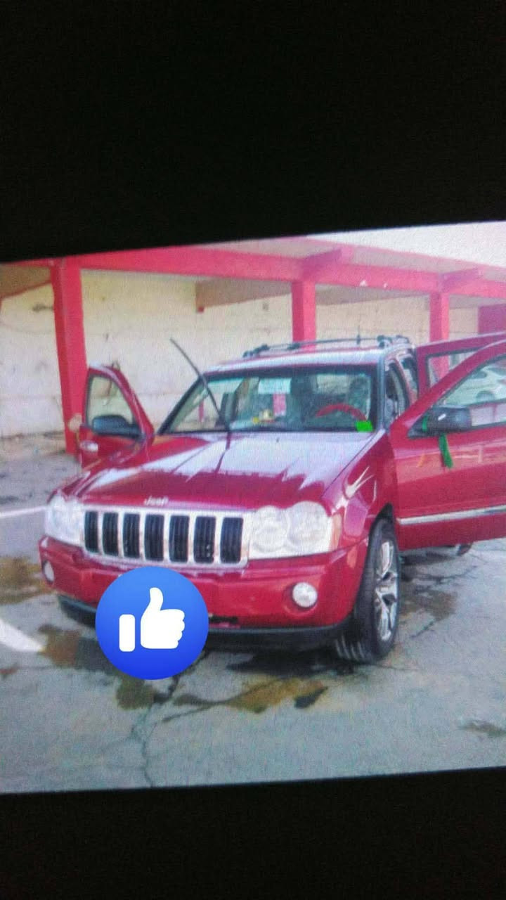 السلام عليكم
جيب لاريدو 2007 محرك 3700 كير مكينة بيها لاستيك ولف  صدر تايرات نظيف تبريد ثلج قطعتين  رقم الماني باسمي تحويل ثاني يوم 

السنوية ساقطة من 2024 السعر 90 وبيها مجال الرقم ***********
