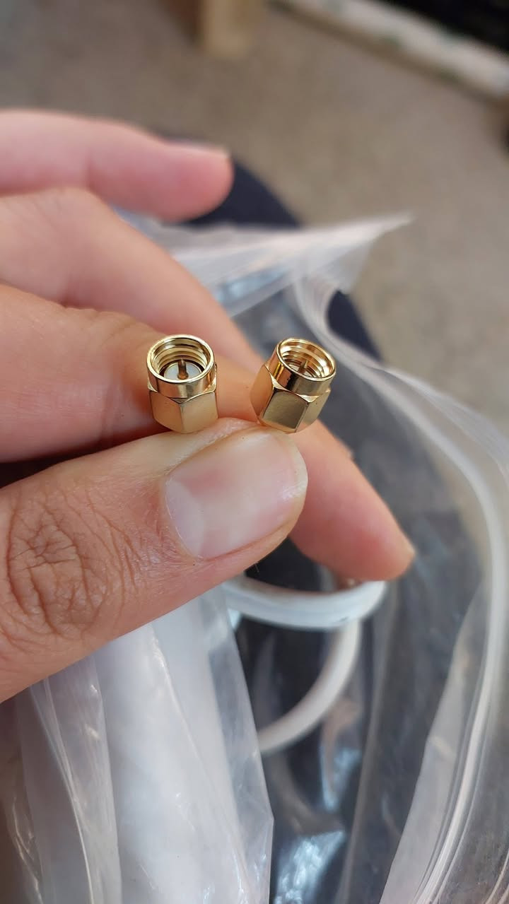 Antenna / انتينا فور جي تقوية اشارة
أخواني الي يفيده يراسلني
القطعة جديده


**إذا كنت صاحب هذا الإعلان وتريد حذفه لأي سبب، رجاءا أرسل رسالة إلى الدعم الفني**