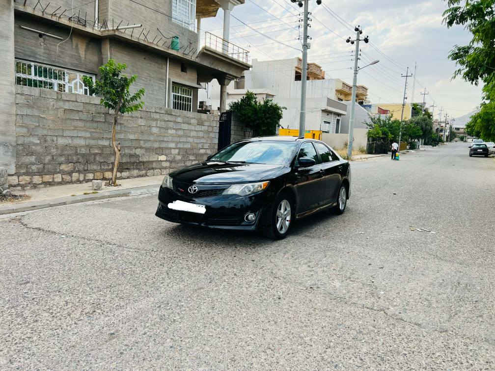 ***********
کامری 2012ئەمریکی ڕەشی قەتران فول مواسەفات se سەنەوی و ژینگەو ڕەقەم تازە تاکو 2030 کوشن جلد و سوکان تەقەڵ و ڤۆلیۆم دەبڵ گێڕ و گێڕ شەفت سلاید و  ویل کرۆم و کامیرەو شاشە ئایپاد 135هەزار ڕۆشتوە پێش و پشت کەپس بەشەرتی تحویل و غرامە سعری 122$معامەلە تلفون بکە *********** دار بنديهكان, السليمانية
