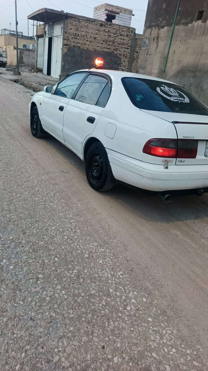 سلام عليكم كرونه لبيع موديل ٩٤هزه جديده صرله ١٠تيام من مداوره بسمنه سنويه ٢٠٣١مكفوله من ظربه ولصبغ يسره بلاد مامحور غرفته جديده مكينه وكير وحداديه وتبريد مانقصه برغي سياره خير من الله السعر ٦٠وي ستفسار على هاذه رقم ***********/***********/عنوان سياره دوانيه غماس
