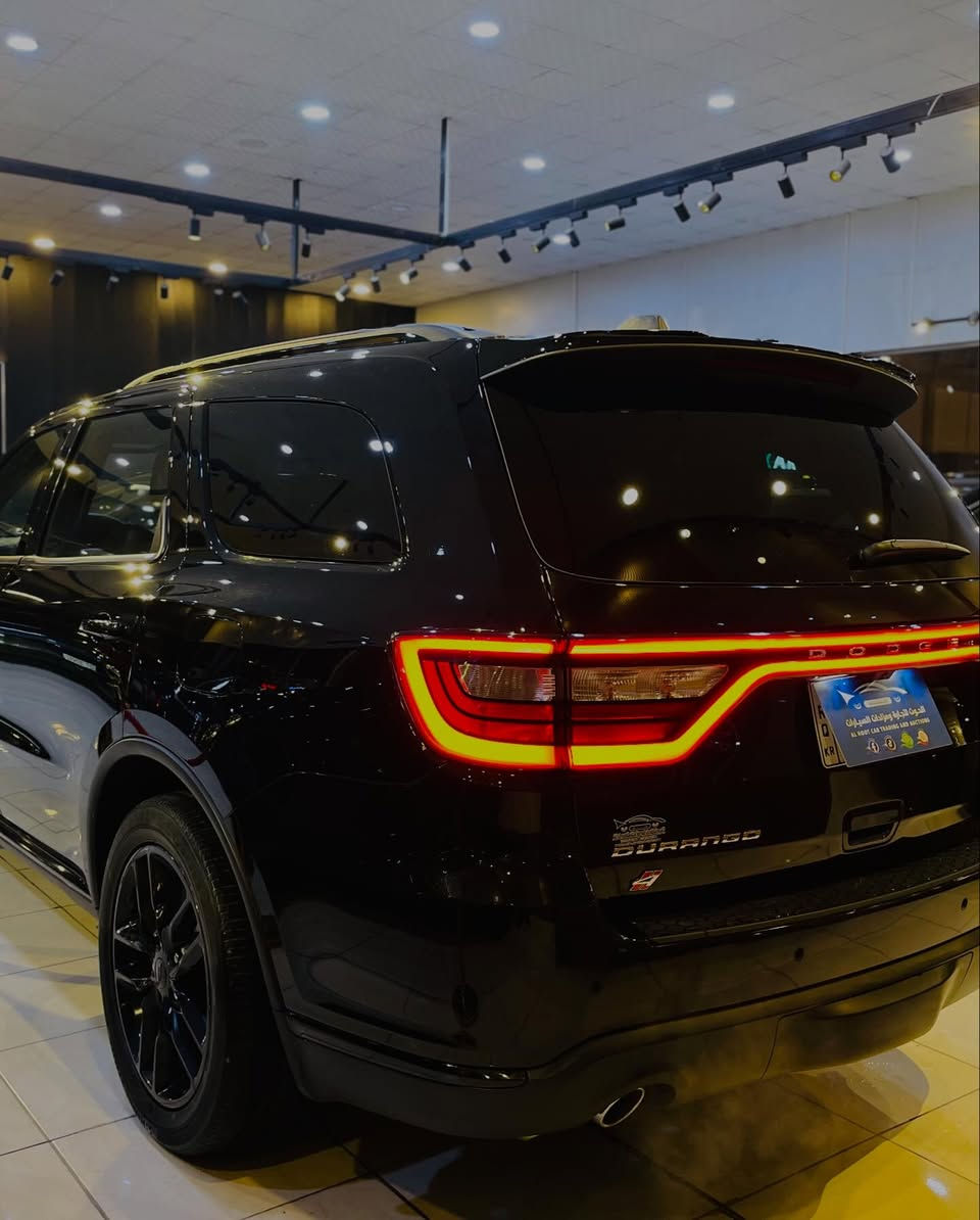 بسم الله ما شاء الله توكلنا على بركة الله.
#الحوت_لتجارة_ومزادات_السيارات 🇮🇶 
______________________________________
#اعلان_بيع_سيارة
#عروض_مميزة #لاتفوت_الفرصة
🔷السيارة: دوج دورانكو هيمي
🔷سنة الصنع: 2024
🔷اللوحة: اربيل
🔶السعر: 283 ورقة 🔥
🔷الضرر: تبديل وصبغ جاملغ وبنيد. (صور الضرر مرفقة بالاعلان)
🔷ضرر الايرباك: ستيرن ودشبول.
🔷رقم الشاصي: 1C4SDJFT4RC198792
_____________________________________
🔷المواصفات:
🔹حجم المحرك 8 سلندر HEMI 5.7L 🚀
🔹عداد المسافة 9 الف ميل
🔹رادار جانبي 
🔹تنبيه الخروج عن المسار 
🔹حساسات خلفية
🔹كراسي مخمل
🔹كراسي كهرباء
🔹ويل كب حجم 20 انج مع اطارات بحالة جيدة
🔹وضعيات قيادة
🔹لايتات LED بالكامل
🔹شاشه تحكم بالايعازات
🔹تحكم ستيرن جهتين
🔹بصمة ابواب وتشغيل
🔹مع باقي المواصفات الاعتيادية
————————————————————————
☎️ الاتصال :
***********
***********
📍النجف الاشرف - المدينة المائية - مقابل حي الجامعة - قرب سنتر جبل عامل.

🔹TIKTOK 
https://www.tiktok.com/@hoot.cars?_r=1&_t=ZS-93D4aRKWGKQ

🔹INSTAGRAM 
https://www.instagram.com/hoot.cars?igsh=MWZkcjE5cHhja2Rleg==

🔹WEBSITE 
https://hootcars.autos‎

