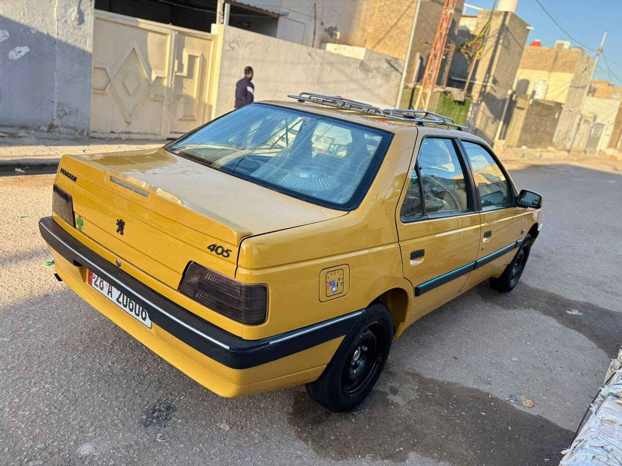 السلام عليكم سياره بيجو لميس مديل12 سنويه ل31 رقم نكليزي عزتها لغايه 27 الى تنتهي سياره جديده جاهزه معنى الكلمه كفاله عنوان السياره نجف :مكلف بالنشر مامتواجد على الفيس: السعر 37وبيها مجال قليل حك الجيه ***********
