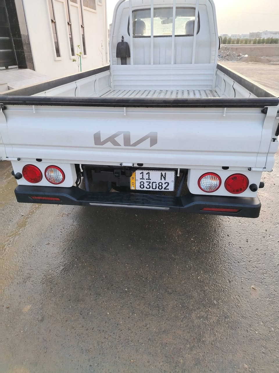 للبيع كيا.موديل ٢٥ زيرو باب اول فول مواصفات مرقم بغداد باسمي مكاني الرمادي خمسه كيلو الشراع سعر ١٨٢وبيه مجال رقم هاتف ***********
