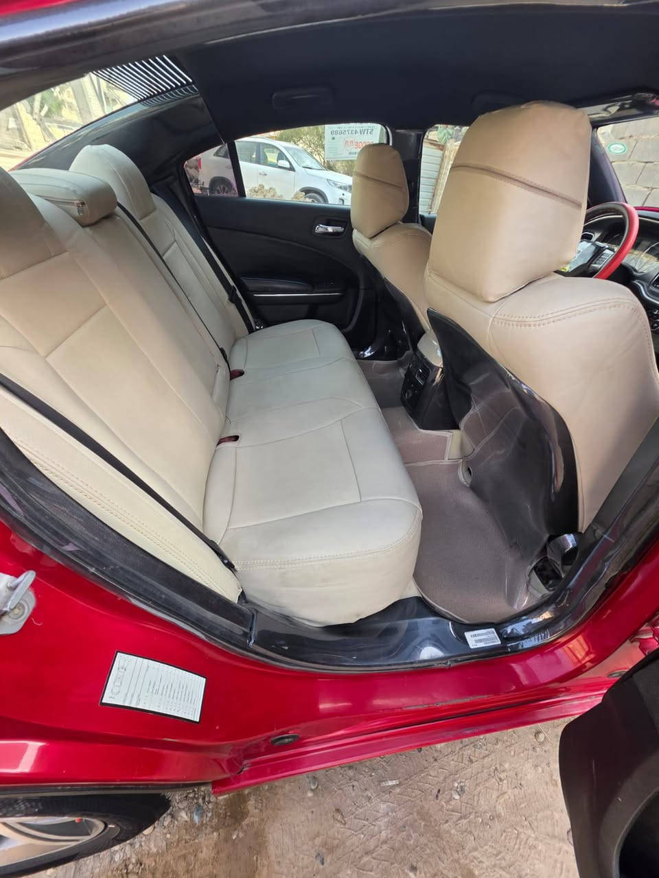 السلام عليكم جارجر موديل ١٤ كير مكينه جديد سيارة جاهزه السعر ١٥٠
***********٢
