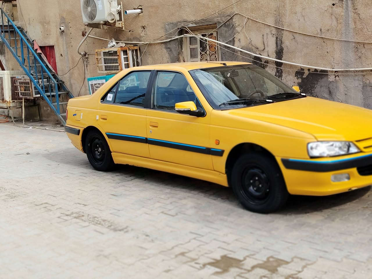 بيجو بارص البيع موديل ٢٠١٥ مصفره هيه  وغرامات
بيه بنيد وجاملخ مبدله
مابيه خياس
مكينه صار ١٥ يوم شاده كير مكفول
صدر امامي خلفي نضيف
تخم تاير جديد
سكنات زنون اصلي
مداور ثاني يوم
عنوان كربلاء شارع ميثم التمار
سعره ٤٣$ وبيه مجال قليل
رقم الهاتف ***********
