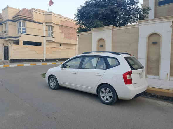 كيا كارنز موديل 2010 استلام شركه دوليه كفاله عامه استخدام شخصي. محرك 2000 خليجي موصفات فتحه كامره شاشه السعر 128 ورقه رقم بغداد بسمي مكانه بلسماوه ***********
