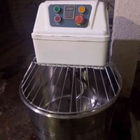 عجانه للبيع لولبيه تركيه الكرن ملحوم السعر ٨٠٠وبيه مجال بصيط للشراي بغ...