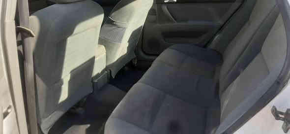 سياره اوبترا ٢٠١١ بسمي مكفوله ماعدا الموضح بصوره تعديل مكينة جديده كير حداديه تايرات باتري كلها جديد سنويه ل٣٠تنتهي رايدها ٨٢ بها مجال شويه ***********
