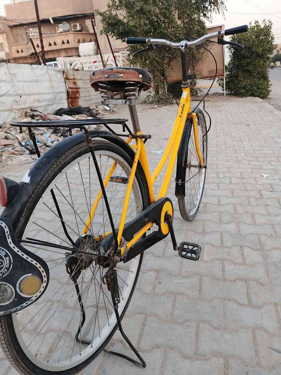 السلام عليكم بايسكل فول نضافه 100/100 مكفول من بريكات بدأت زنجيل خفيف تأثيرات جوابه السعر💥 (65) وبي مجال مكاني محموديه رقم الهاتف:***********
