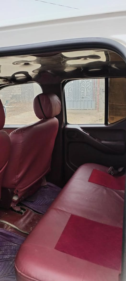 السلام عليكم نيفار موديل 2009سياره جديده وجاهزه من كلشي محرك  بطه 2500 حاويه كير اتماتيك تخم تاير جديد تبريد ثلج سيارة جاهزه رقم سليمانيه تريد تحويل تريد وكاله سيارة بسمي مكفوله تخم تاير كفاله عامه من الضربه والصبغ بيه  كفاله عامه   مكاني ديالى السعديه *********** هذا رقمي
