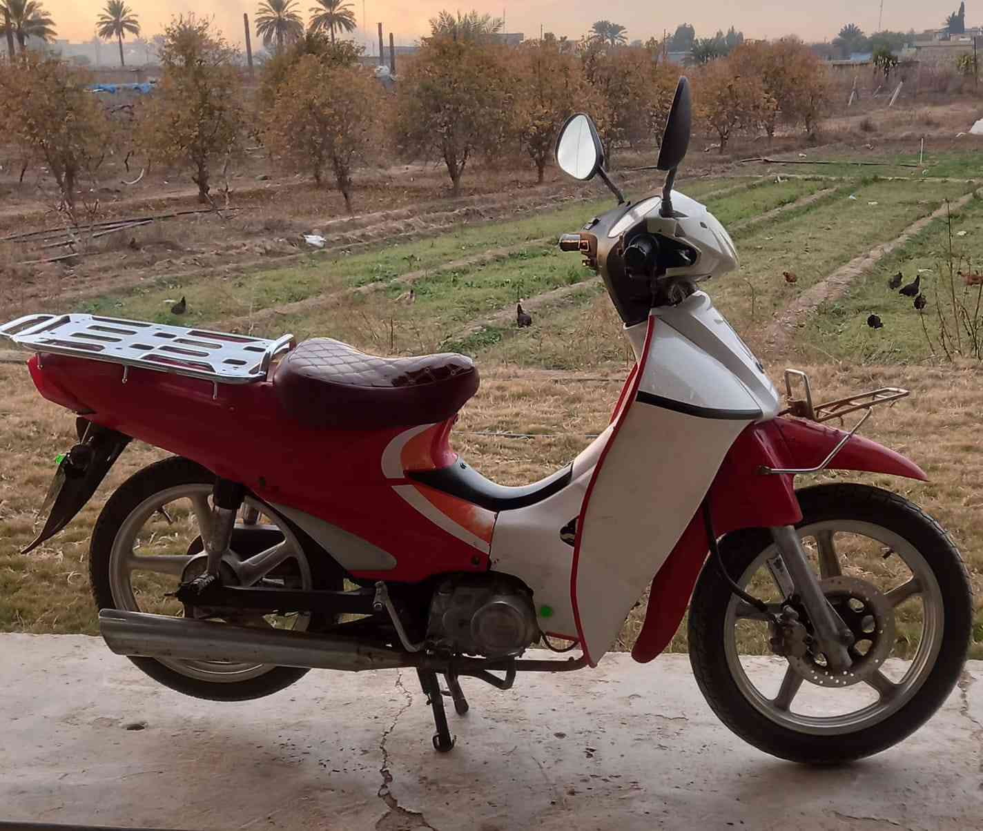 اسلام عليكم سرفيس للبيع 2013 نظيف احلا من الصوره السعر450 اتصل ودلل***********
