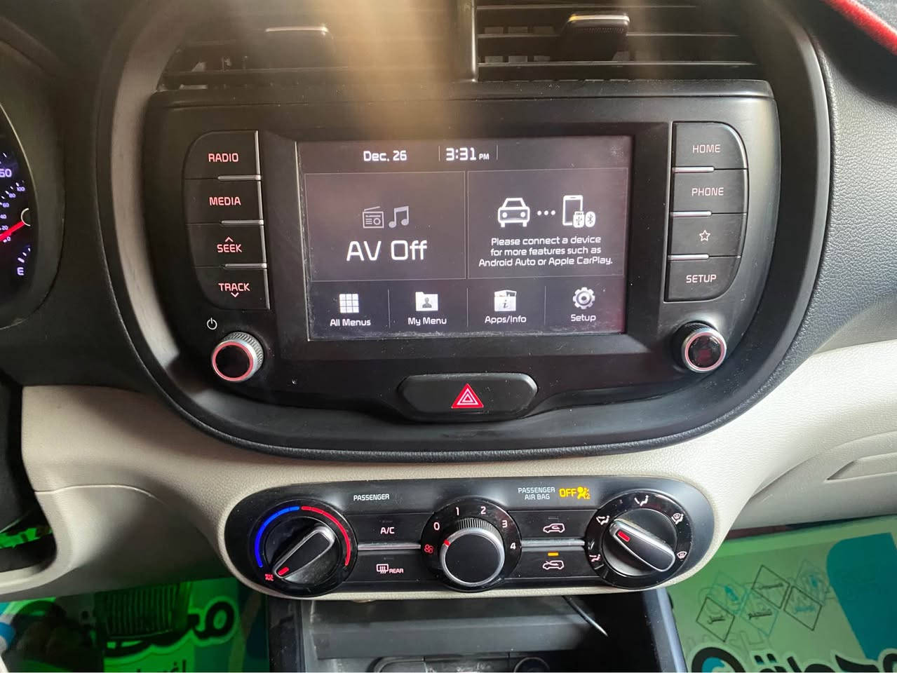 السلام عليكم 
للبيع كيا سول ٢٠٢٠ باسمي رقم بغداد 
حادثها بسيط امامي بنيد مبدل وجاملغ معدل نفسه جهة السايق وبيها شخطات بسيطة موضحة بالصوور مابيها اي ايرباك طااك 
كل الايرباكات سليمة 
ماشية ٦٥٠٠٠ كم 
محرك ٢٠٠٠ دووش ومواصفات معروفة رادار امامي وخلفي وجوانب وتوقف ذاتي والثبات ع المسار ومثبت سرعة وبقية المواصفات معروفة فئة s 
السعر ١٣٧ ورقة وبيها مجال للشراي
رقمي *********** بغداد, العراق
