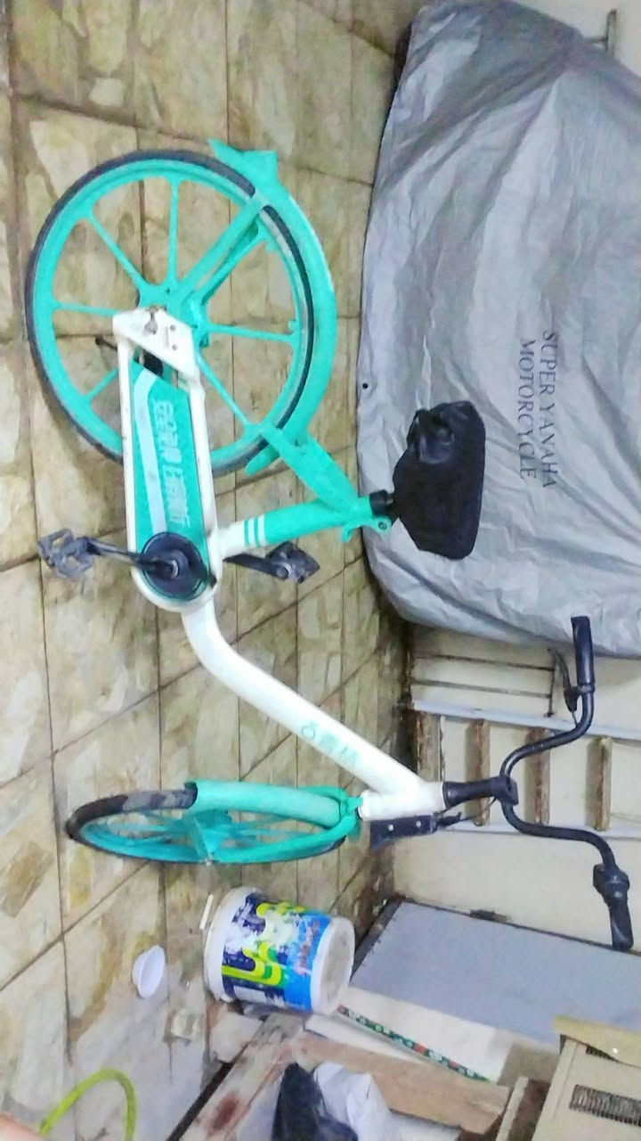 بايسكل ياباني بي كسر بسيط السعر 70وبي مجال للاستفسار ***********
