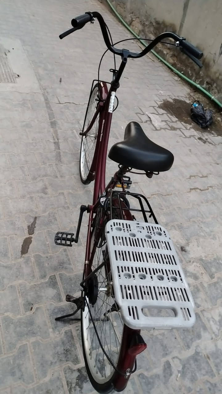 بايسكل بناتي ياباني للبيع حجم 26 بايسكل نظافه 100% المكان بداموك ***********
